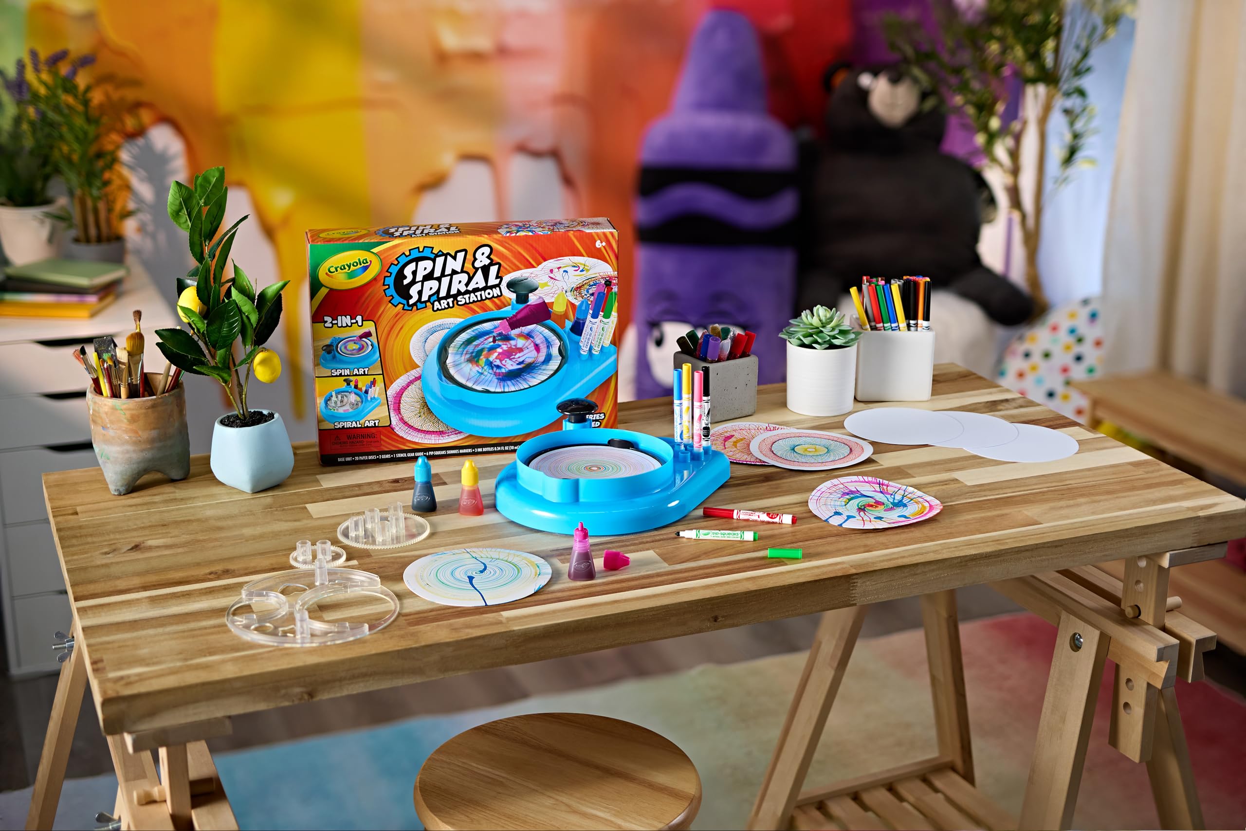 Crayola Spin & Spiral Art Station, Spin Art Machine, Arts & Crafts for Kids Ages 6, 7, 8, 9